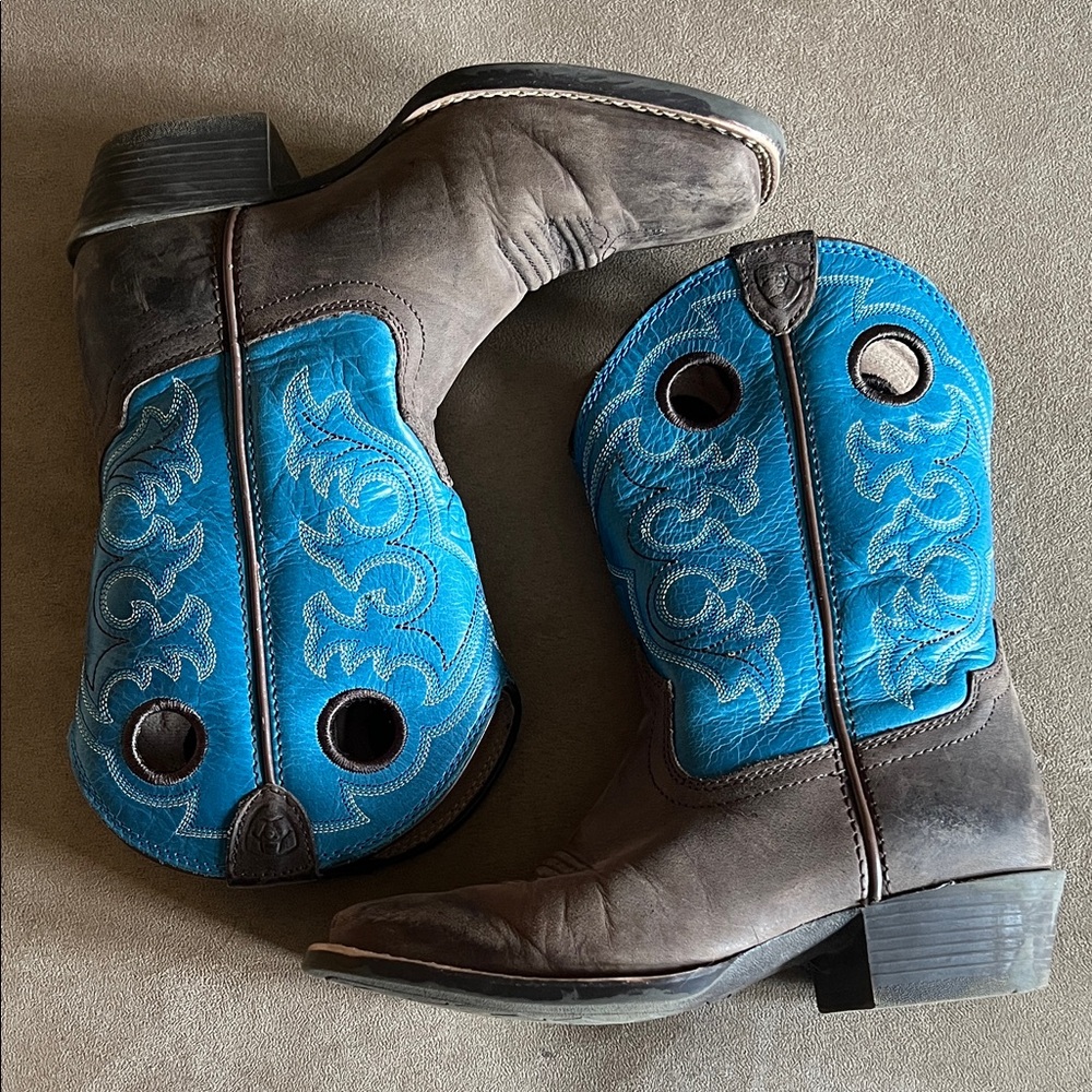 Ariat Brown and Blue Western Cowboy Boots